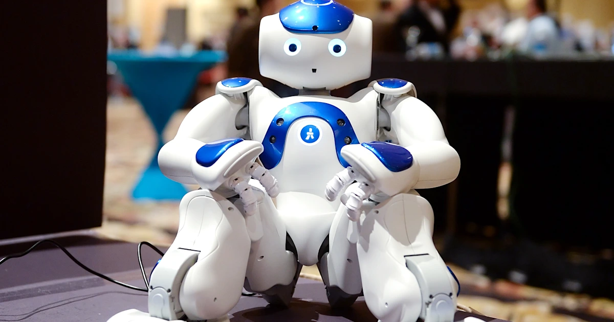 Робот друг- подарок для детей и взрослых с доставкой из Китая в Россию