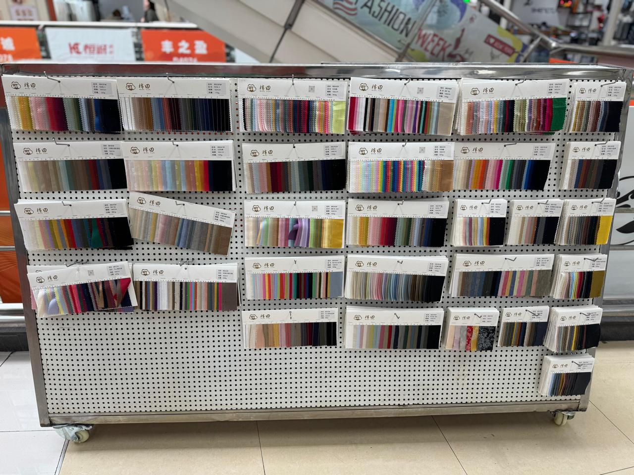 Доставка из Китая в Россию тканей в рулонах оптом