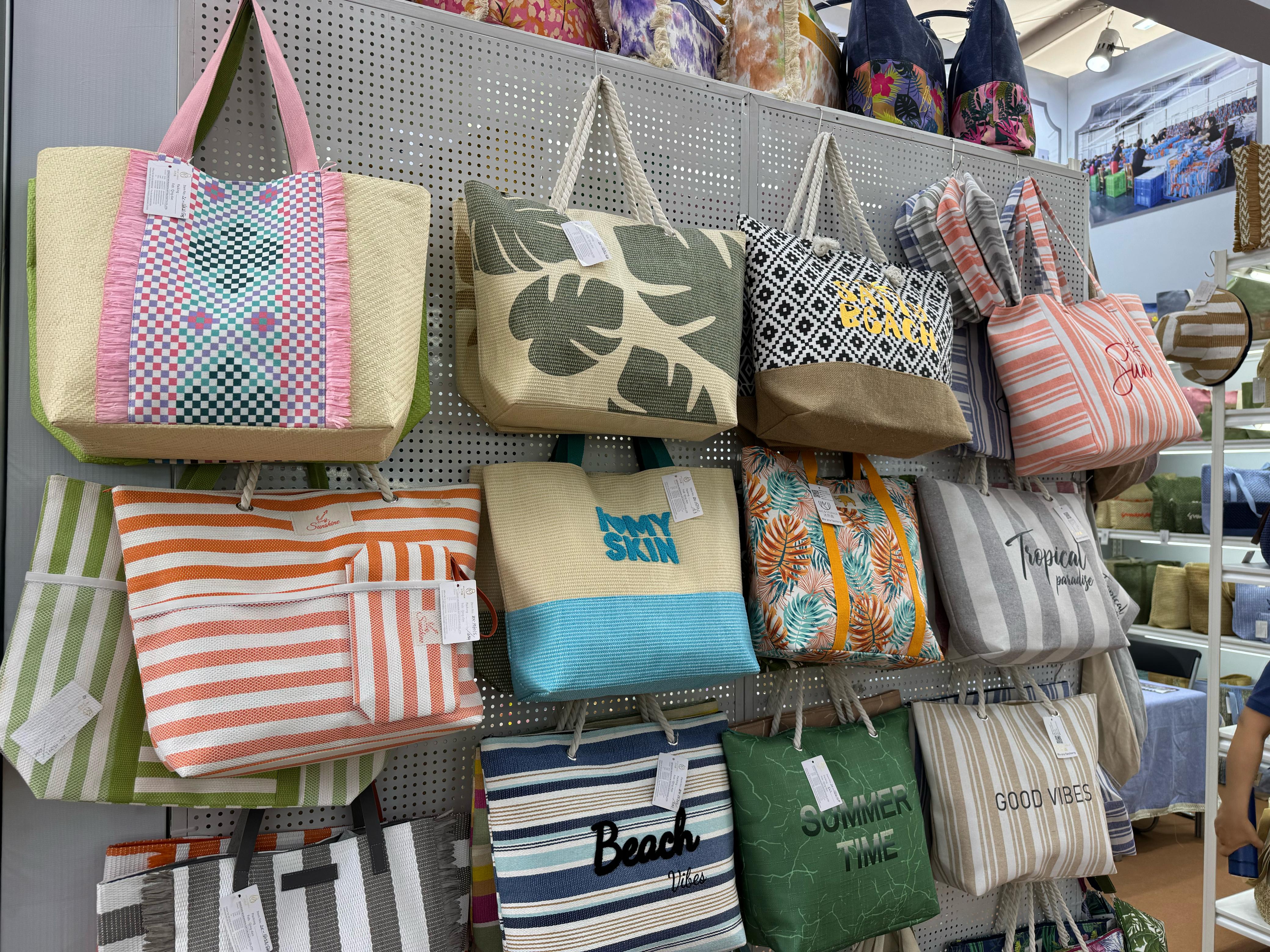 Сумки пляжные в огромном ассортименте с доставкой из Китая в Россию