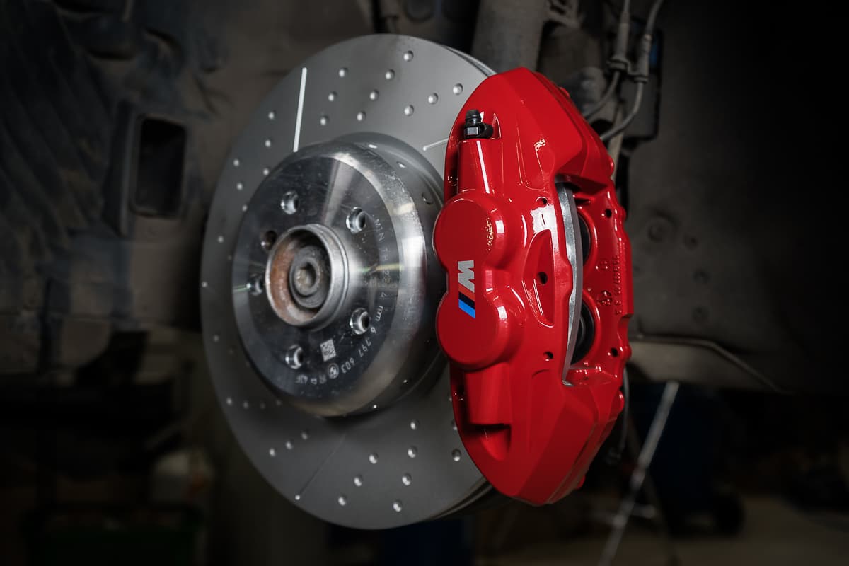 Тормоза для BMW доставка из Китая с ПЭК Гуанчжоу.