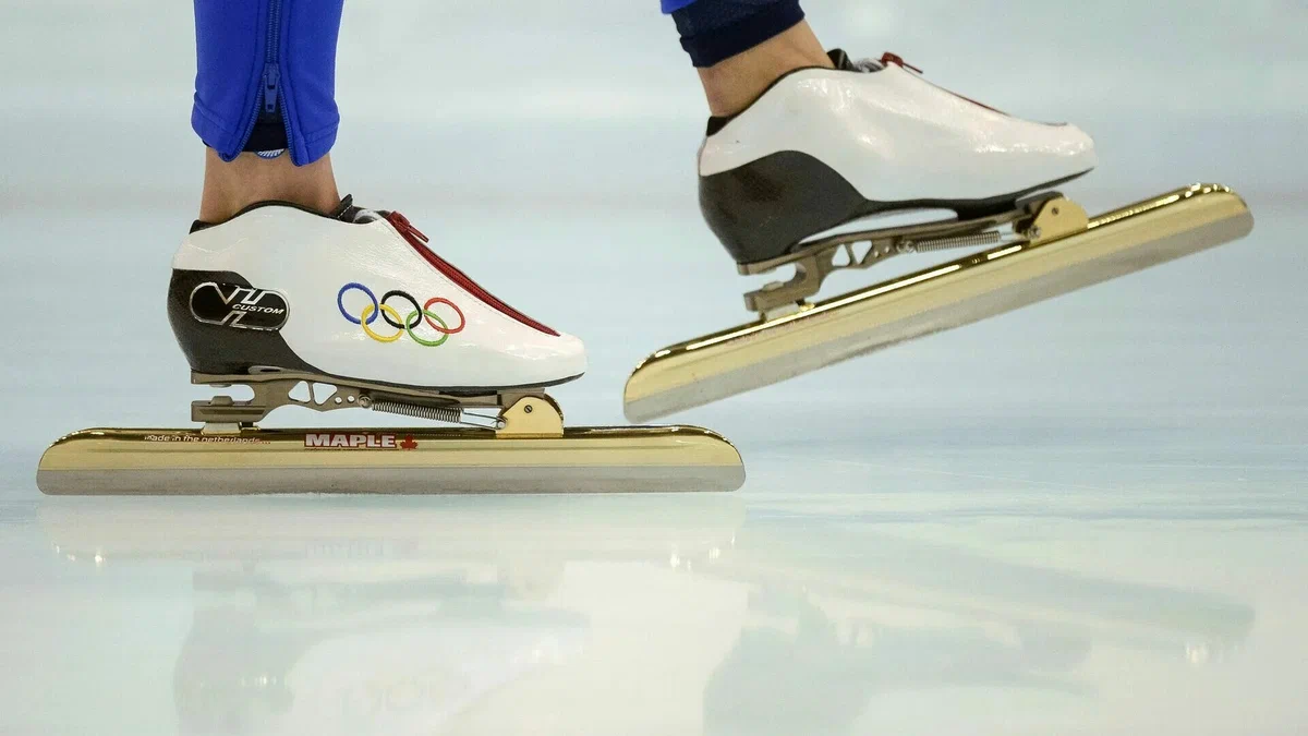 Коньки закупка и доставка опт по лучшим ценам с ПЭК Гуанчжоу.