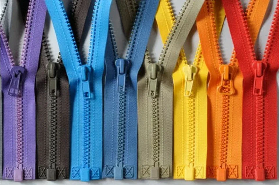 Молнии доставка оптом из Китая.