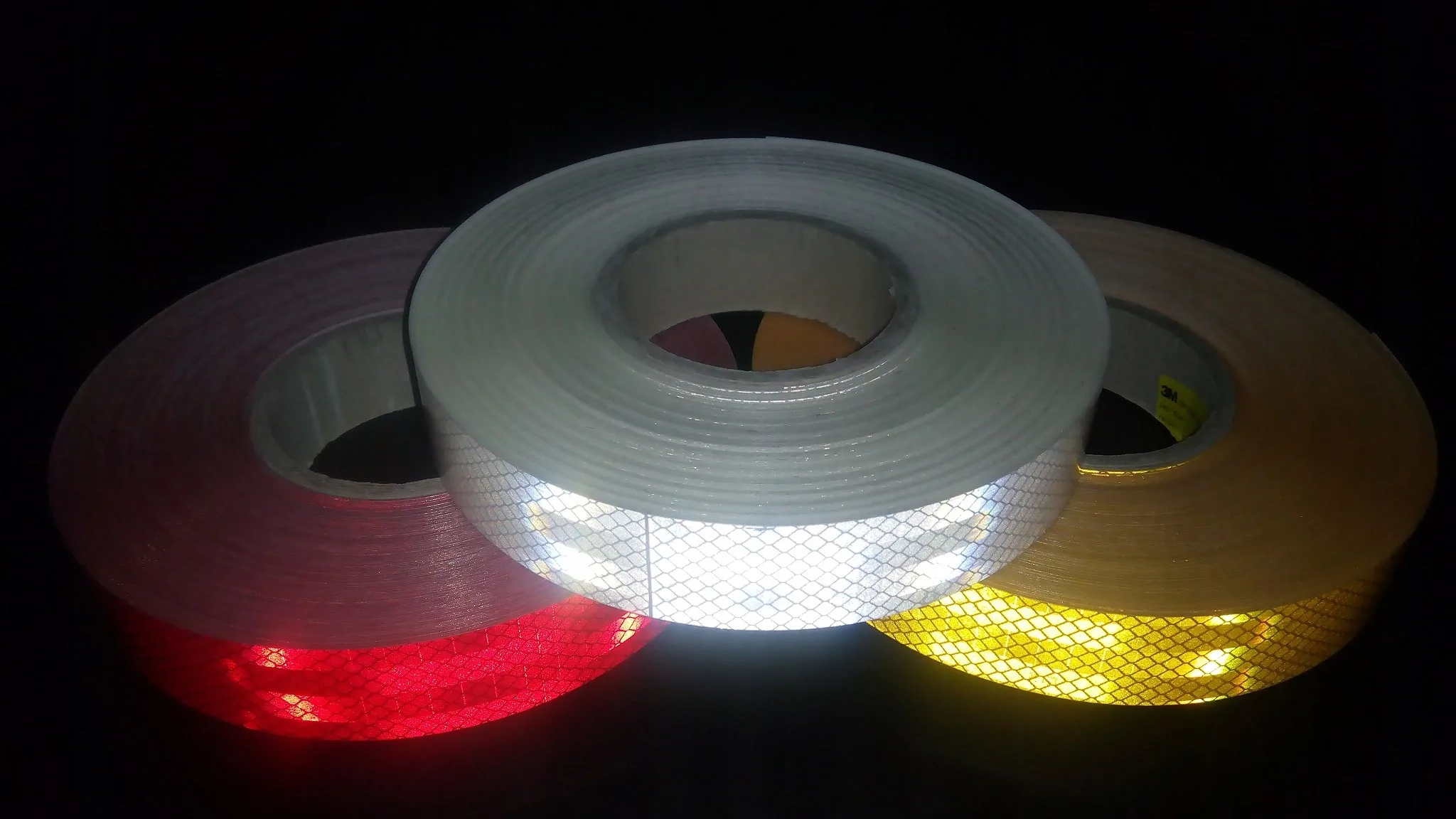 Светоотражающие ленты: Гарантия видимости в любых условиях. Доставка с компанией ПЭК Гуанчжоу.