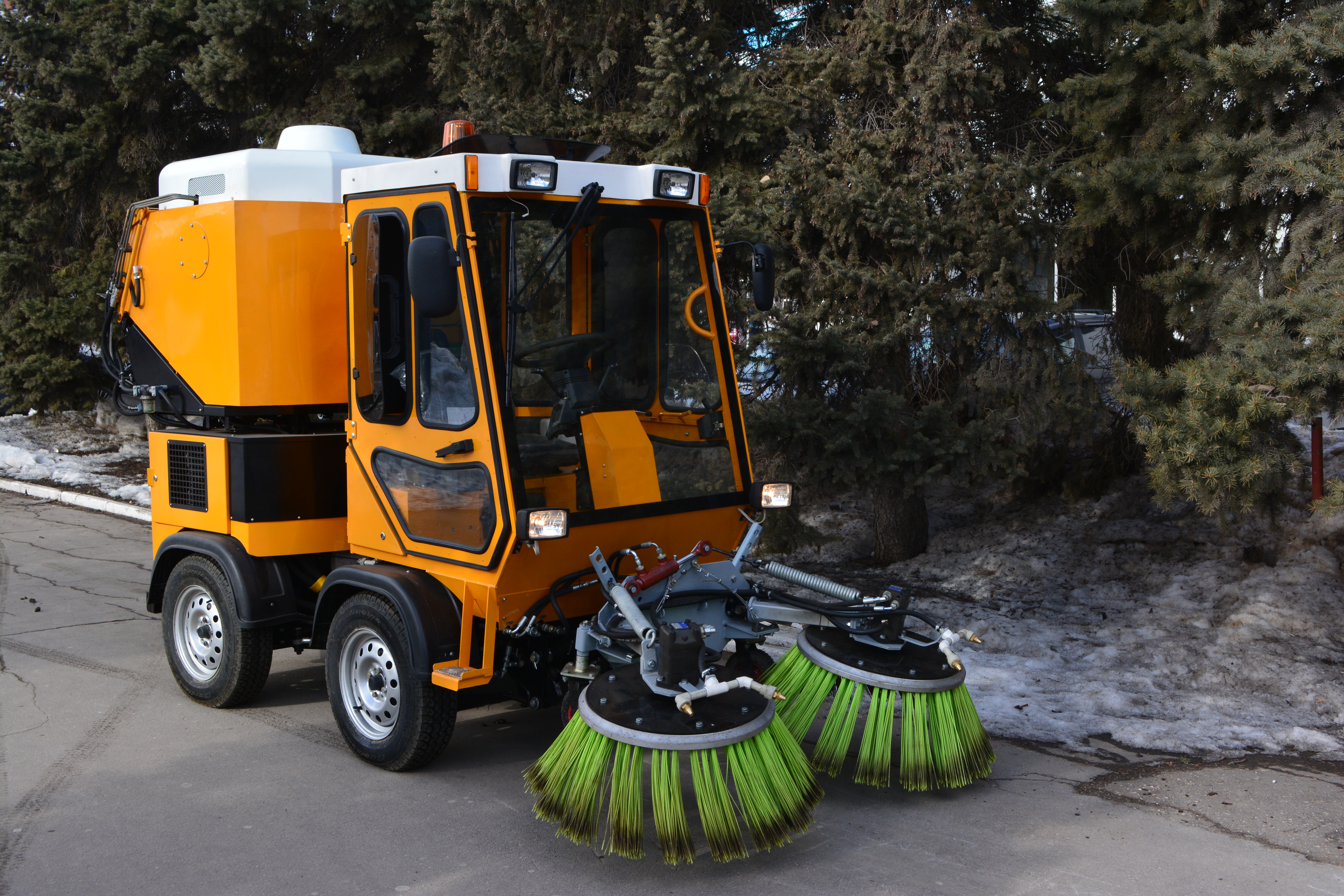 Доставка подметательно-уборочной техники из Китая через компанию ПЭК Гуанчжоу